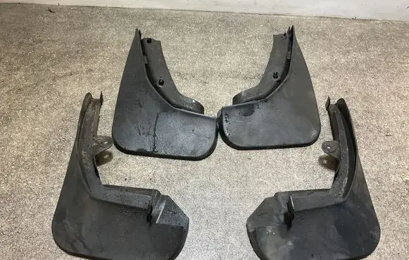 Ford Fiesta Mudguards set 8A6J28371AA 8A6J16A262