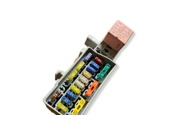 Renault Megane II Fuse box set 13251