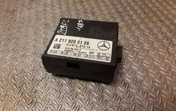 Mercedes-Benz CLK A209 C209 Alarm control unit/module 2118209126 A2118209126