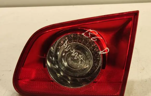 Volkswagen PASSAT B6 Tailgate rear/tail lights