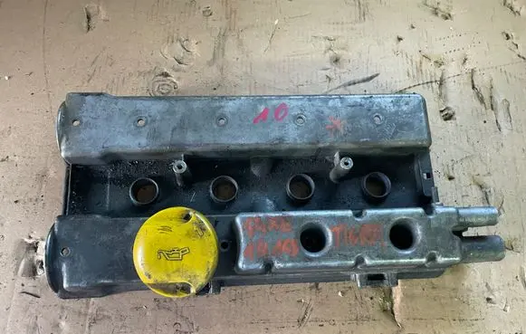 Opel Tigra A Rocker cam cover 90470439