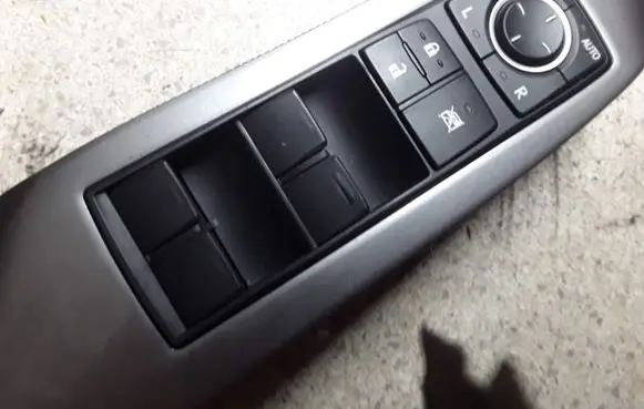 Lexus RX 450H Electric window control switch 8404048190