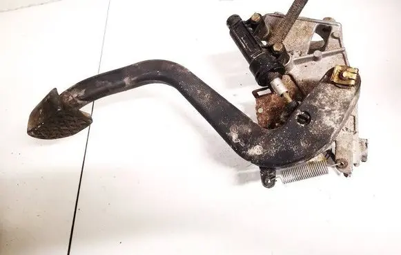 BMW 3 E46 Clutch pedal 35311163882 35.31-1163882