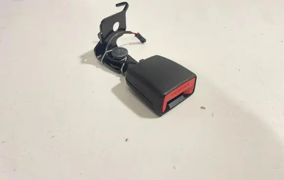 BMW X5 G05 Rear seatbelt buckle 7435671