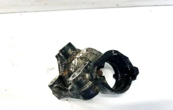 Peugeot 207 Engine mounting bracket 9681276880
