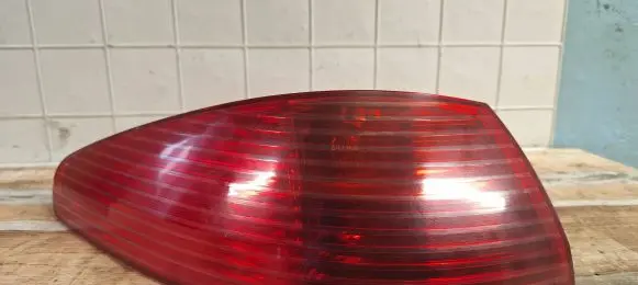 Peugeot 607 Rear/tail lights 2543G