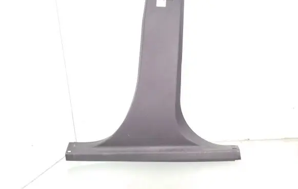 (B) pillar trim (bottom)