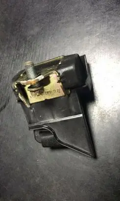 Middle seatbelt (rear)