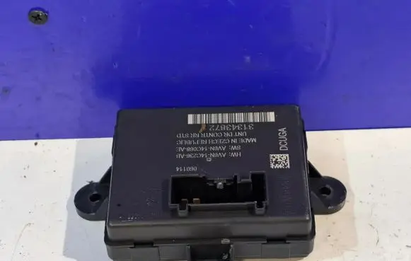 Volvo S60 Door control unit/module 31343873 31343872