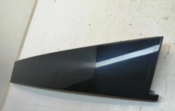 Opel Corsa F Front door trim (molding) 39222097 98359058XK