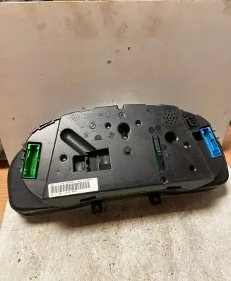 Volkswagen PASSAT B5 Speedometer (instrument cluster) 3B1919860 7B1919860 11000891920