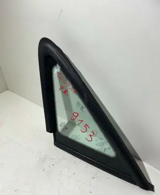 Volkswagen Touran I Front triangle window/glass E643R00048