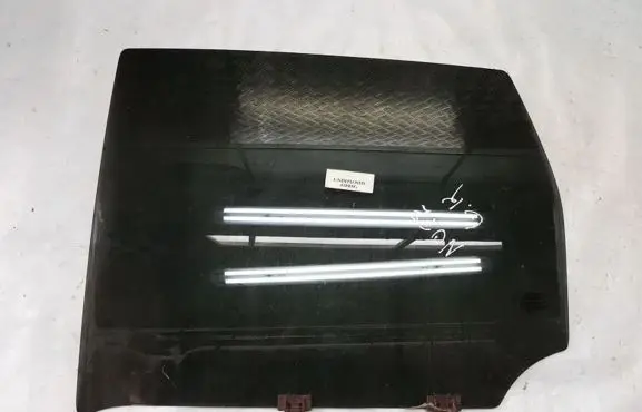 Nissan Note (E11) Rear door window glass