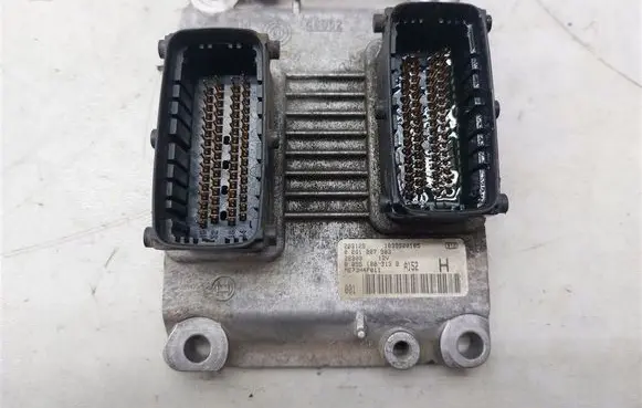 Fiat Punto Evo Engine control unit/module 