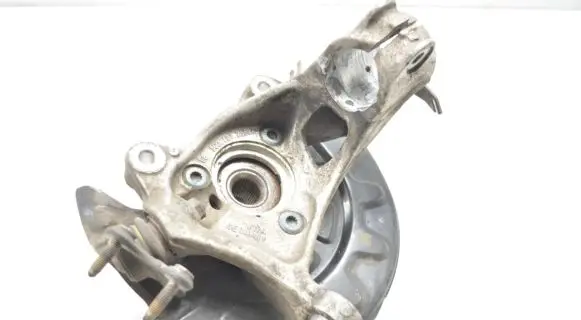 Volkswagen PASSAT B8 Front wheel hub 5Q0407258A
