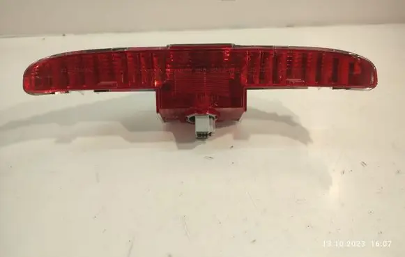 Honda Accord Third/center stoplight 0509243