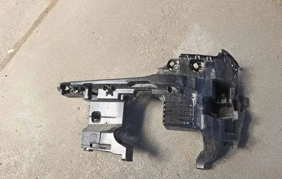 Mini Cooper Countryman F60 Rear bumper mounting bracket 7389358
