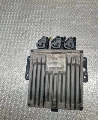 Renault Megane II Engine control unit/module 8200254240 8200331477 R0410C080A