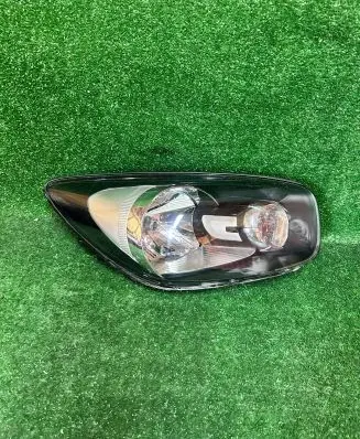 KIA Picanto Headlight/headlamp 921021Y011