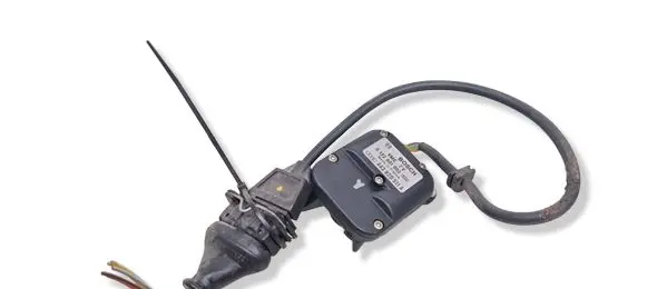 Audi A6 S6 C4 4A Air flap motor/actuator 443820511A