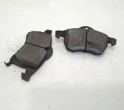 Opel Zafira A Brake pads (front) 