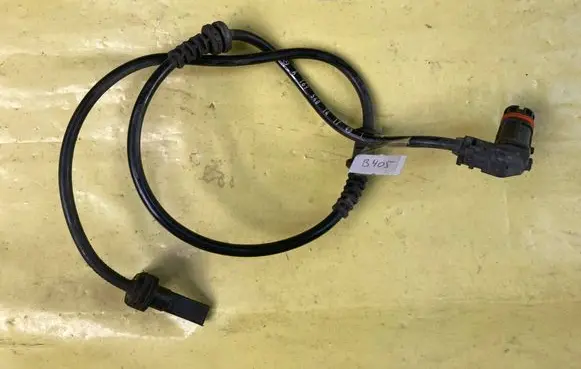 Mercedes-Benz B W245 ABS brake wheel speed sensor A1695401417