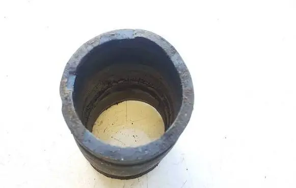 Toyota Avensis T220 Intercooler hose/pipe