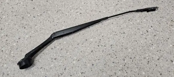 Ford Fusion II Front wiper blade arm DS7317B589AD