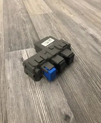 Honda CR-V Fuse module V02T1G0031