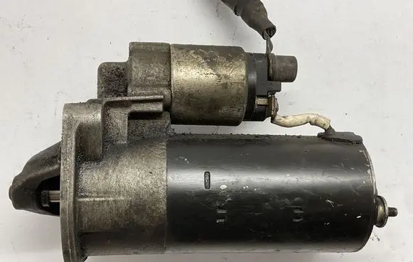 Volvo V70 Starter motor 1005831253