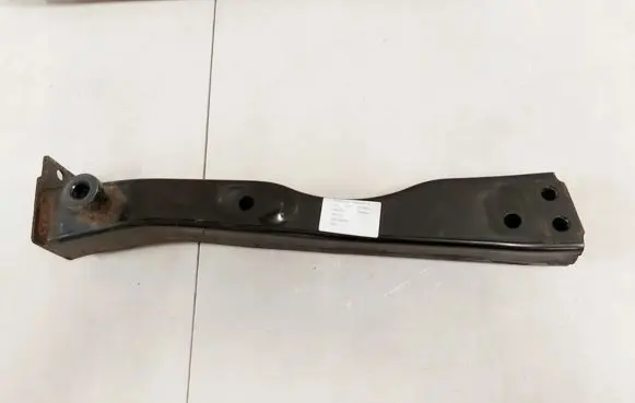 Nissan Qashqai Front bumper shock/impact absorber 544104EA0A