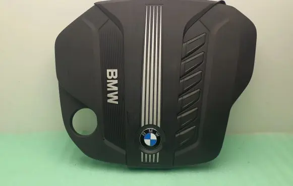 BMW X5 E70 Engine cover (trim) 7812063 13717812063 13717811025