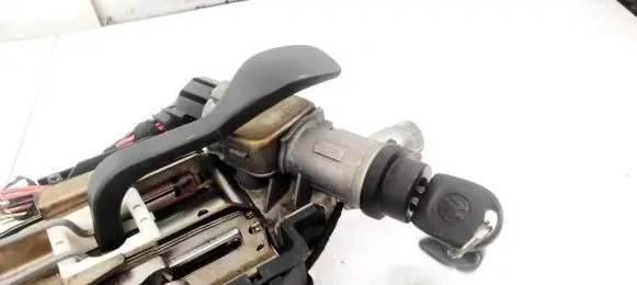 Volkswagen Polo IV 9N3 Ignition lock