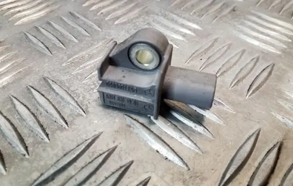Chrysler Grand Voyager V Airbag deployment crash/impact sensor 04896011AB A2048201985