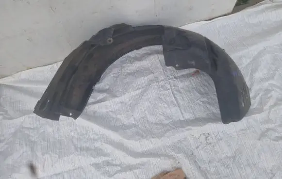 Ford Fiesta Front arch 8A61-16115-AD