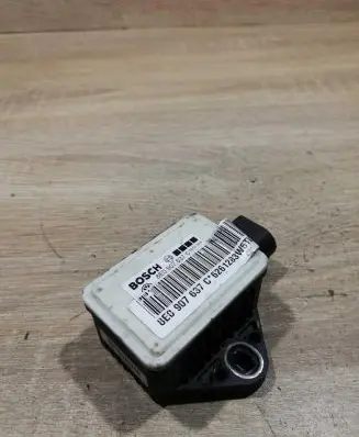 Audi A4 S4 B7 8E 8H ESP acceleration yaw rate sensor 8e0907637c