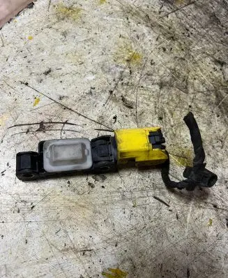Volkswagen Phaeton Airbag deployment crash/impact sensor 7L0909606C