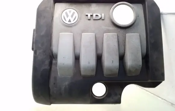 Volkswagen PASSAT B6 Engine cover (trim) 03G103925BL 03G103925BR