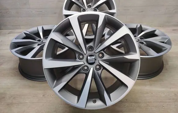 R18 alloy rim