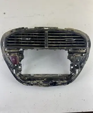 Peugeot 607 Dash center air vent grill 9648681077DT 9648680977C 9648681077