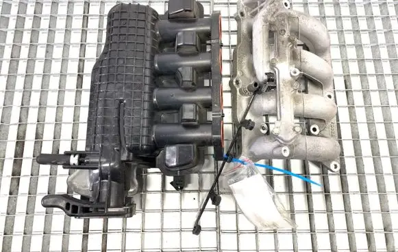 Honda Civic IX Intake manifold