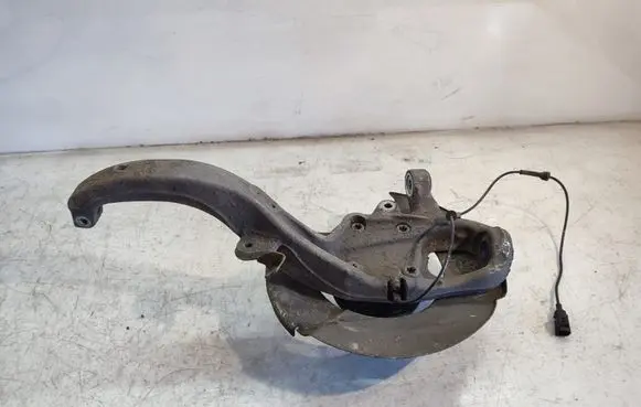 Jaguar XF X260 Front wheel hub
