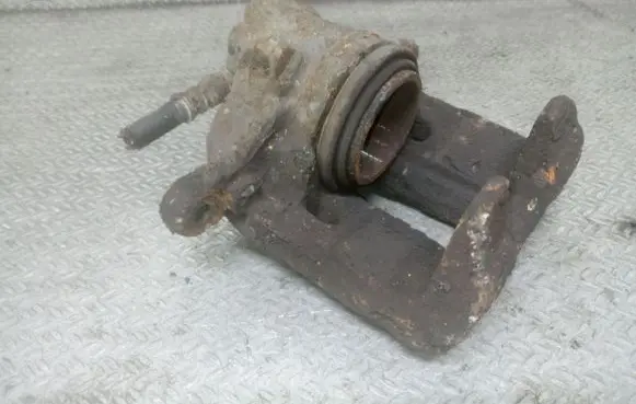 Volvo S40, V40 Front brake caliper