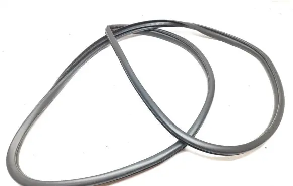 Lexus UX Front door rubber seal