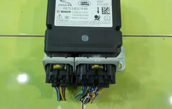 Jaguar XE Airbag control unit/module 0285013214