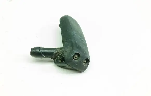 Windshield washer spray nozzle
