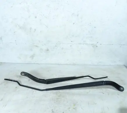 Renault Megane IV Front wiper blade arm 288861068R