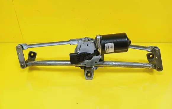 Skoda Octavia Mk1 (1U) Front wiper linkage and motor 1J0955325A