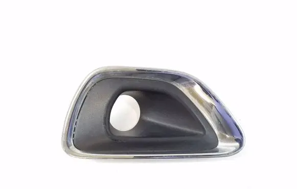 Front fog light trim/grill