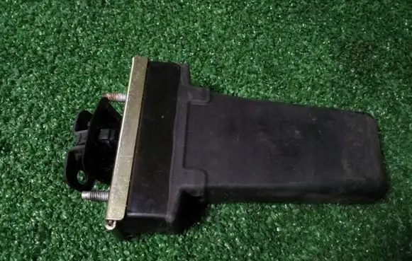 Saab 9-3 Ver1 Front door check strap stopper 12785626